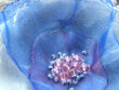Brož šedo modrá květinka