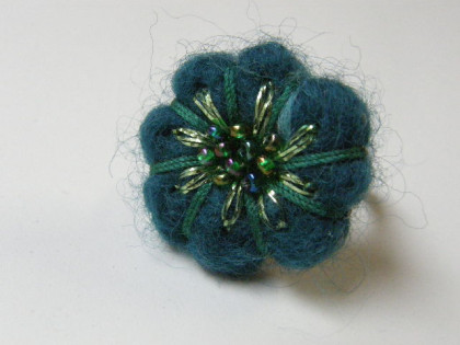 plstěný prsten tmavě modrý