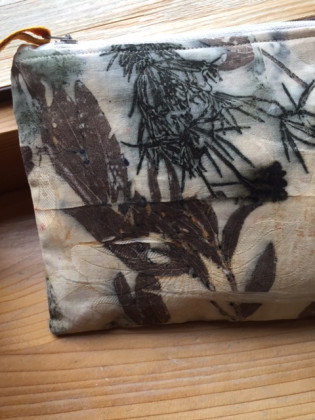 Malá látková taštička ecoprint placatá