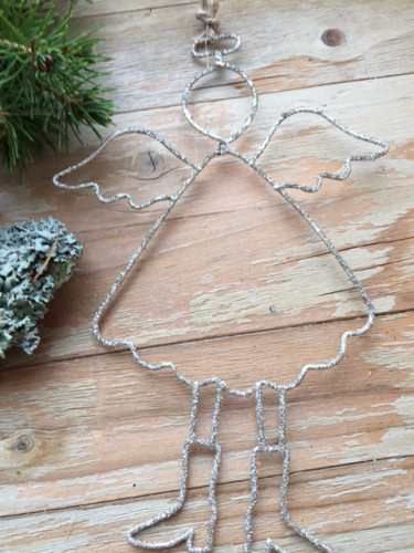 Drátěný andělíček v košilce