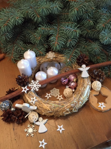 Sada na výrobu adventního věnce - tak akorát