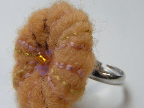 plstěný prsten oranžový 3