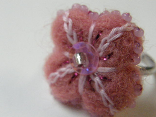 plstěný prsten červený 3